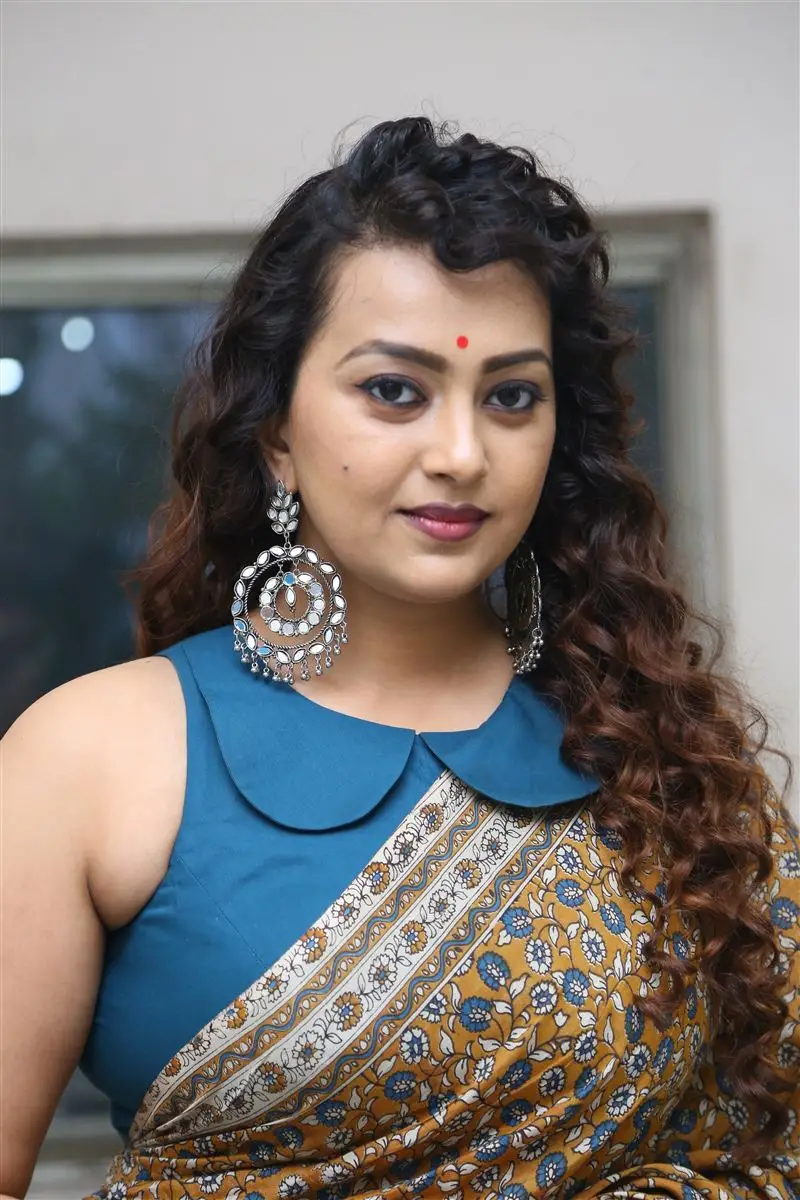 Ester Noronha at Maya Movie Pre Release Event